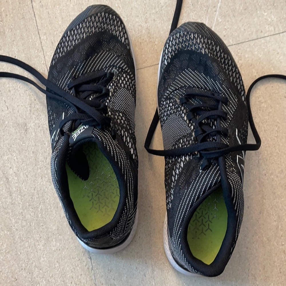 Black and white new balance agility sneakers